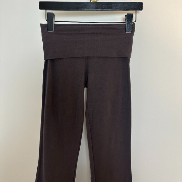 SKIMS Foldover Pants and Stretch Cotton Tee Set in Iron XX-Small - Picture 4 of 13